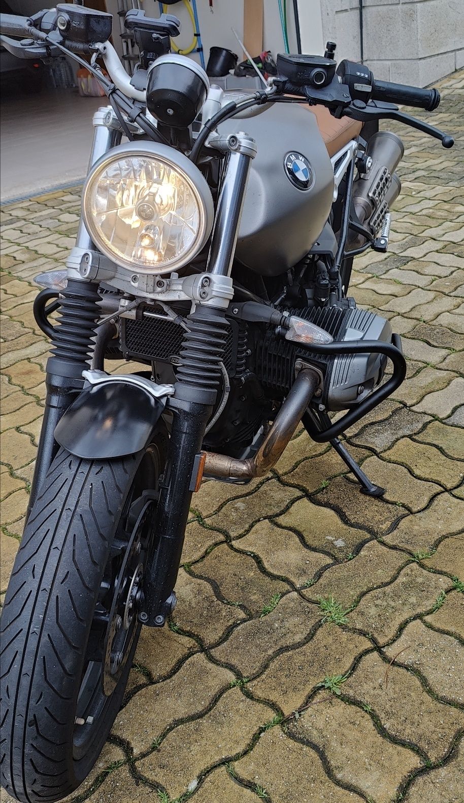 BMW R nineT scrambler