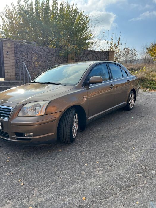 Toyota avensis 2,0 дизель