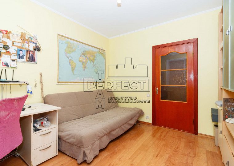 Продаж 4-к.кв., Самойла Кошки  9 / Самійла Кішки  9
