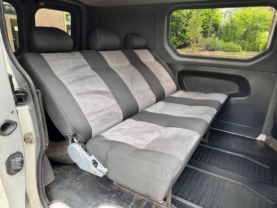 Продам Opel Vivaro Груз-пас 2015 року.