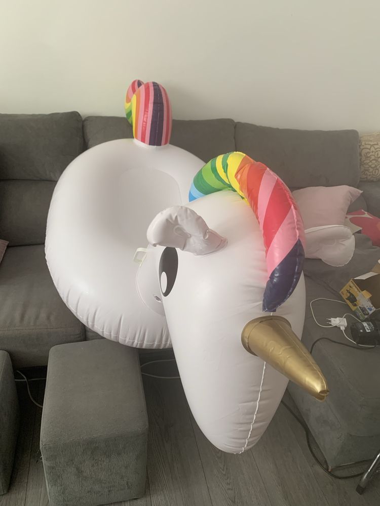 Boia grande para praia ou piscina do unicornio
