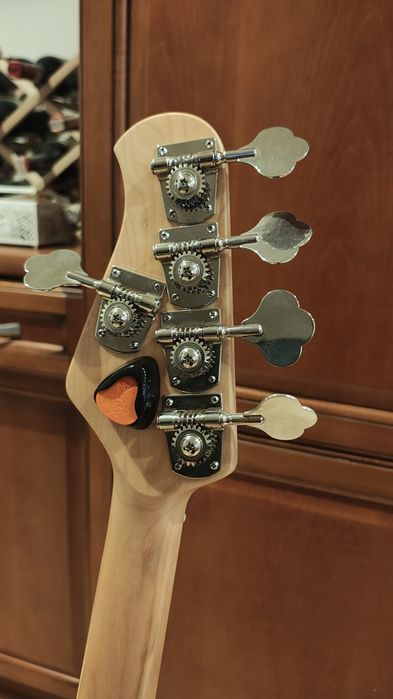 Sterling by Music Man Stingray Ray35