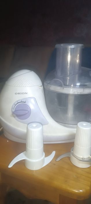 Продам комбайн кухонний в