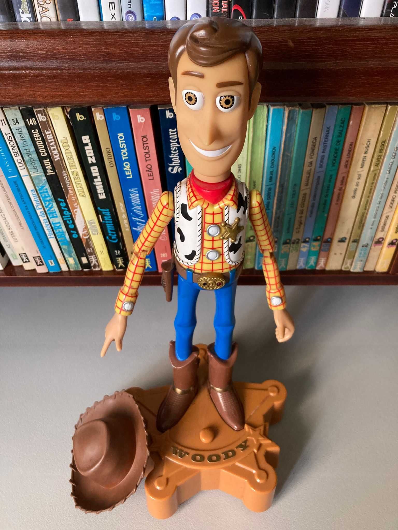Figura Disney Pixar Toy Story - Woody [avariado]