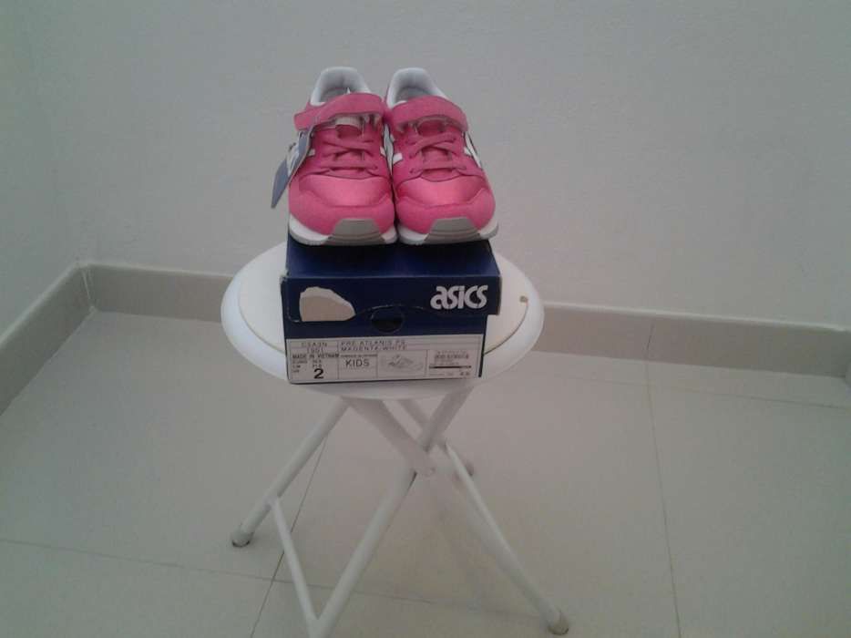 Ténis Asics NOVOS