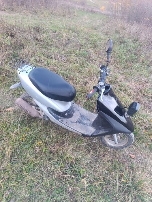 Продам скутер в не поганому ста ні.