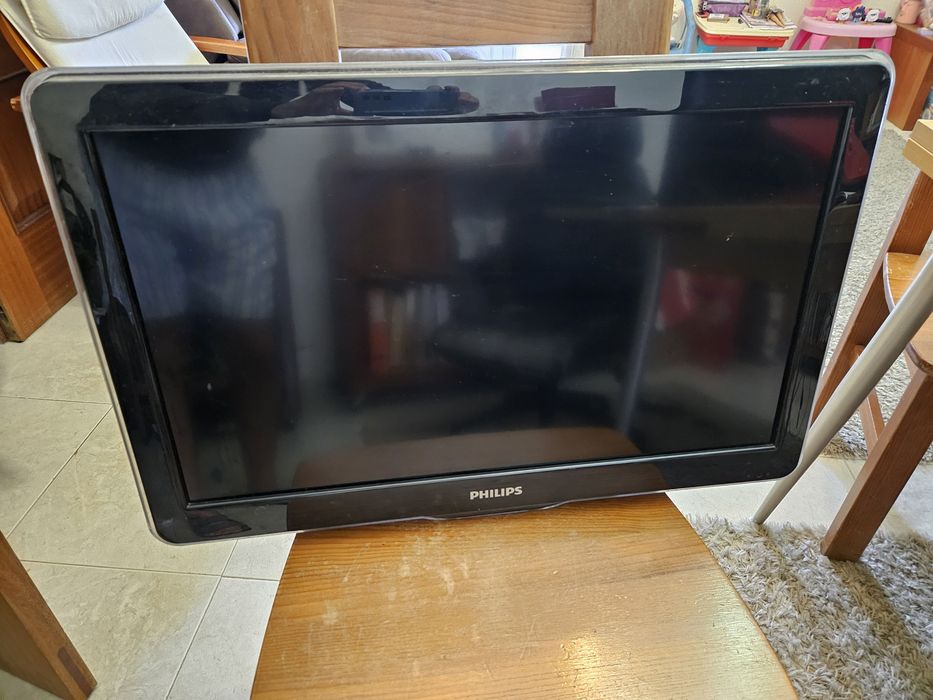 TV Philips 26PFL5604H/12 para peças