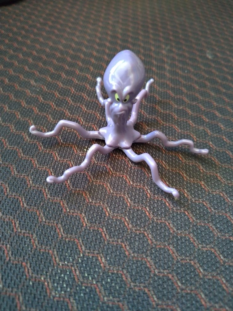 Oryginalna figurka z Kinder niespodzianki octopus ośmiornica