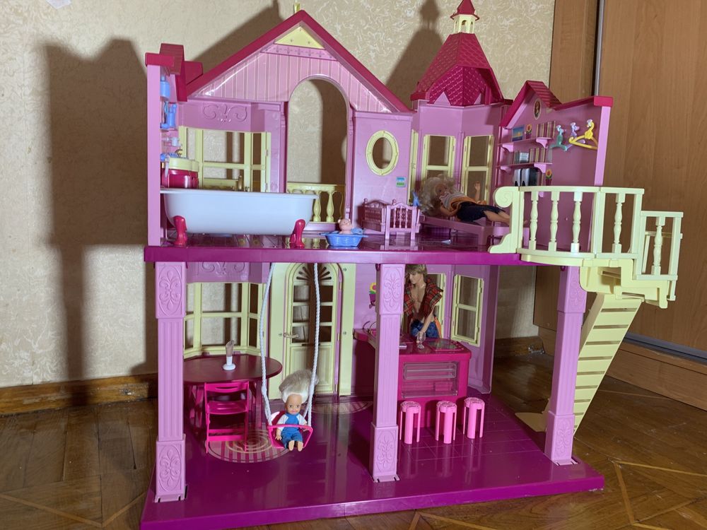 Іграшковий будинок для барбі