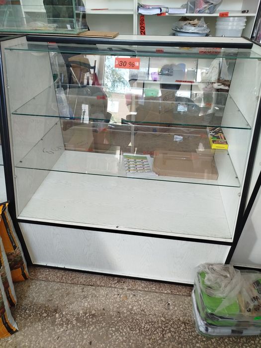 Торгові прилавки