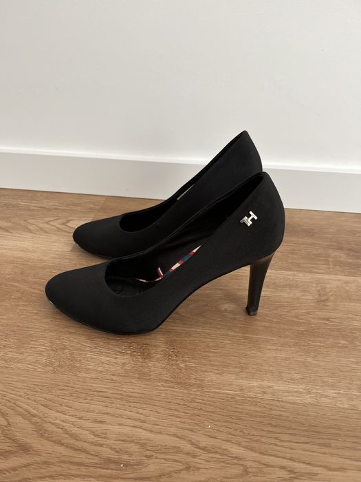 Sapatos, marca Tommy