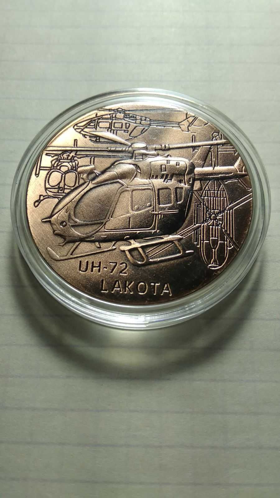 Монета гвинтокрил СН-47 США.