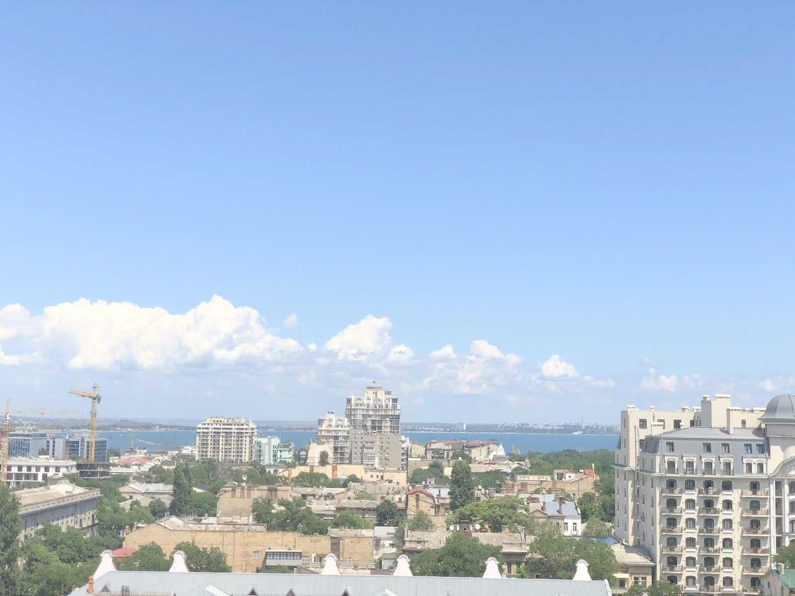 Башня Чкалов, двуспальная квартира, центр города