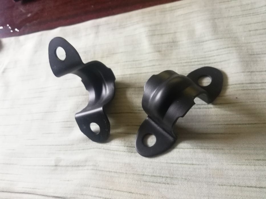 Скоба заднього стабілізатора Мерседеs 124 190 201 210 202 203