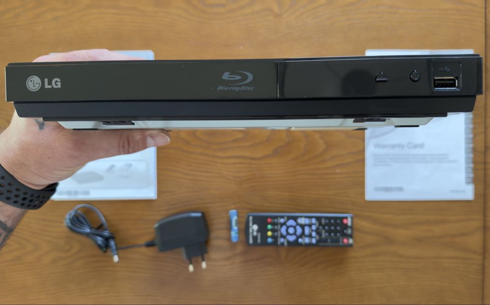 Leitor de Blue-Ray LG BP125 - NOVO