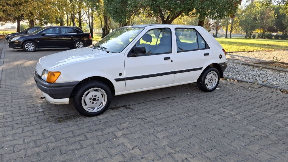 Ford Fiesta 1.1 1991 - impecável