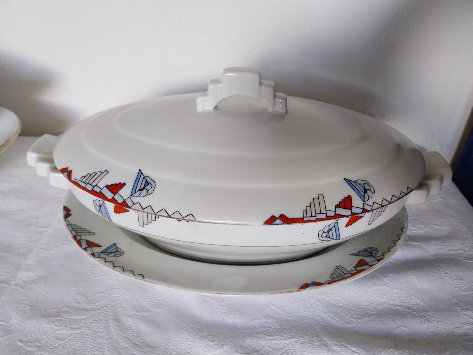 terrinas da Sociedade de Porcelanas de Coimbra, modelo estilo art deco