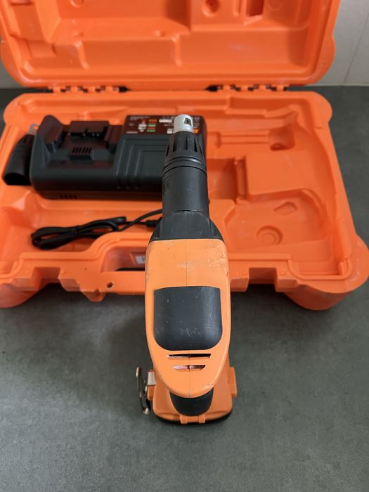 Акум.шуруповерт по гіпсокартону Spit P18