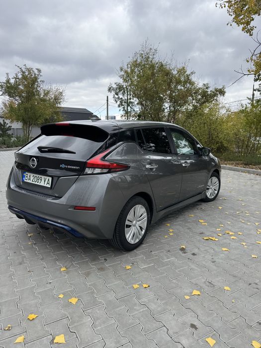 Nissan Leaf 2018 Ніссан Ліф