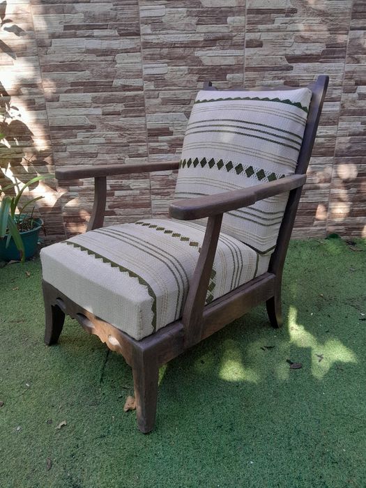 Antigo cadeirão anos 60