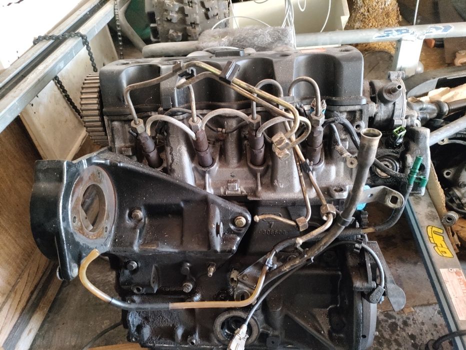 Motor 1.5 diesel Citroen Peugeot Saxo 106 vendido as peças vários