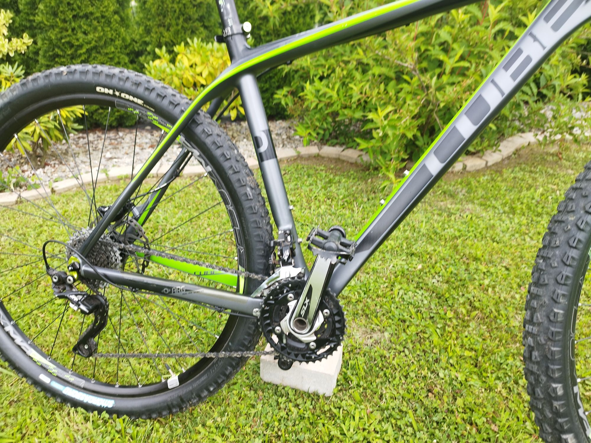 Cube reaction Carbon