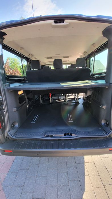 Bus do wynajęcia  9 osobowy Renault Trafic 2023 Wersja LONG
