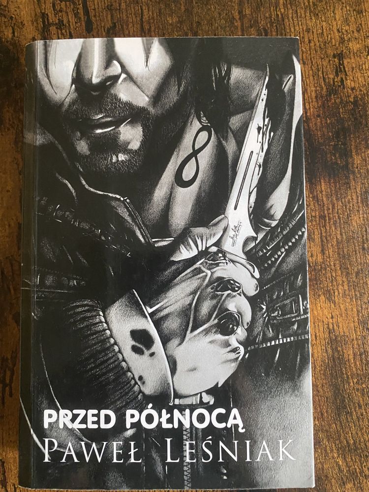 Przed północą Paweł Leśniak