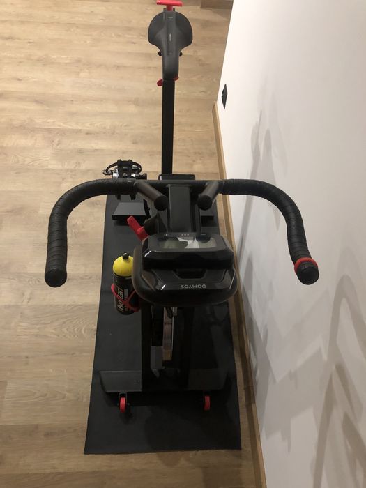 Rower stacjonarny marki DOMYOS BIKING 500