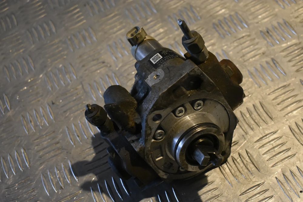 pompa wtryskowa outlander 4n14
