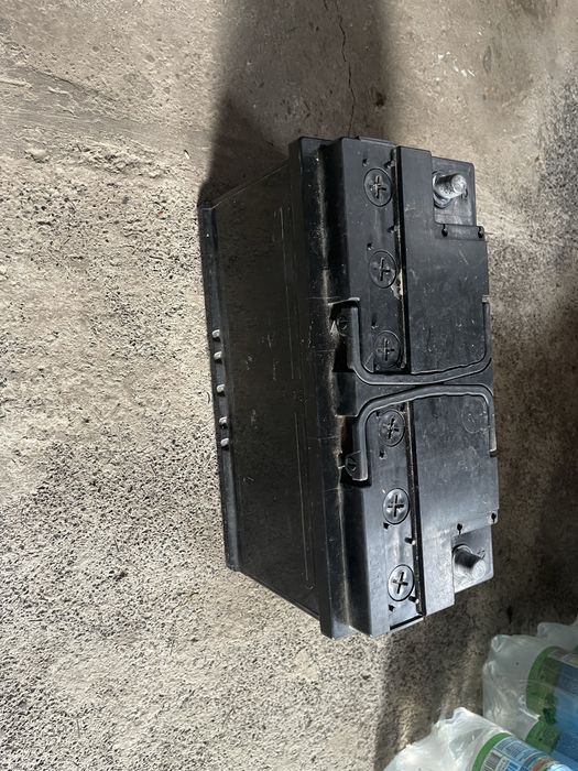 Акумулятор 100/850а