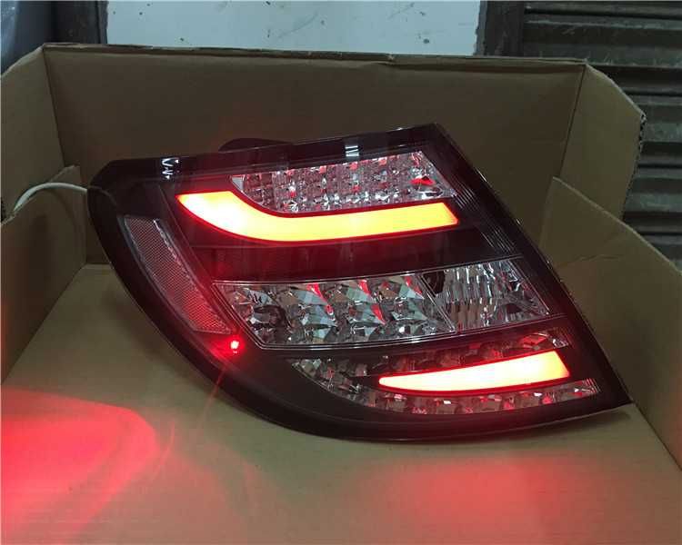 NOWE lampy tylne lampa tył Mercedes C Klasa W204 / 2007 - 2011