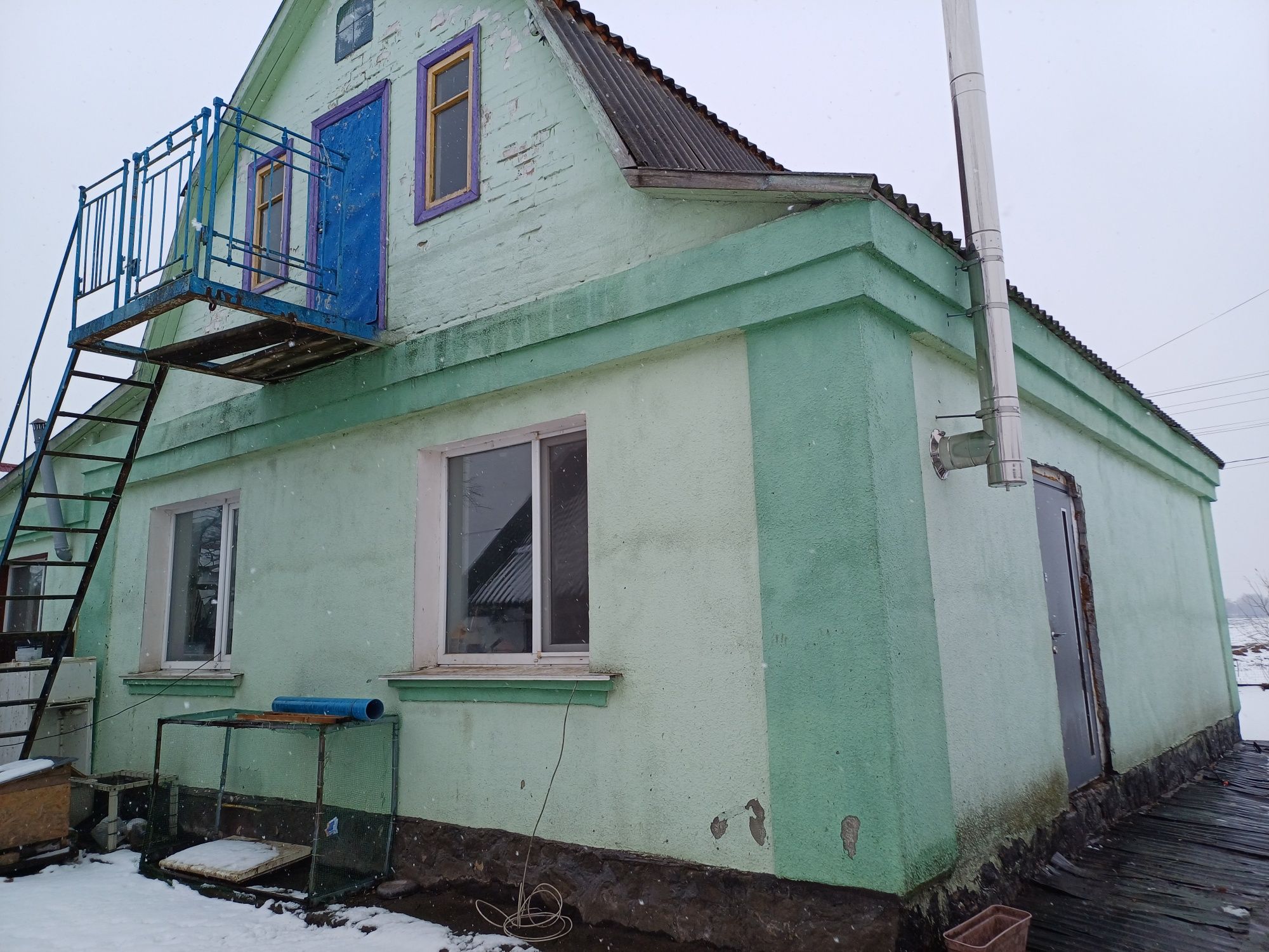 Терміновий продаж частини будинку.