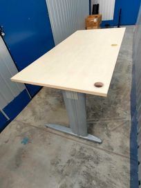 Biurko - Wyprzedaż garażowa(biurka/rolety/stoły konf)