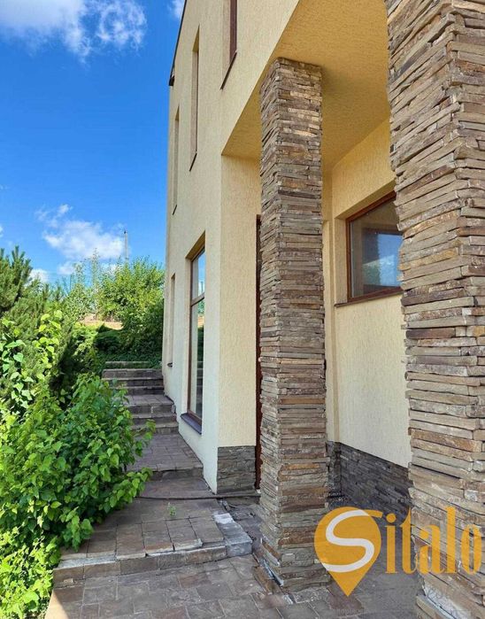 Продаж будинку на березі Дніпра!