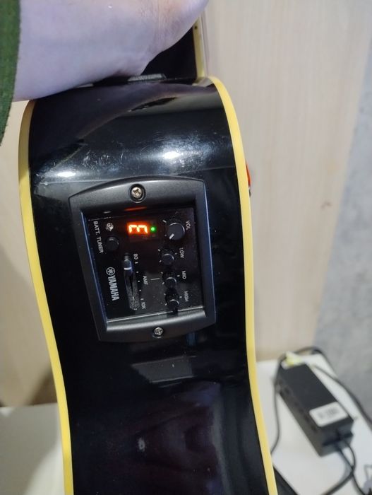 Гітара Yamaha FGX830C