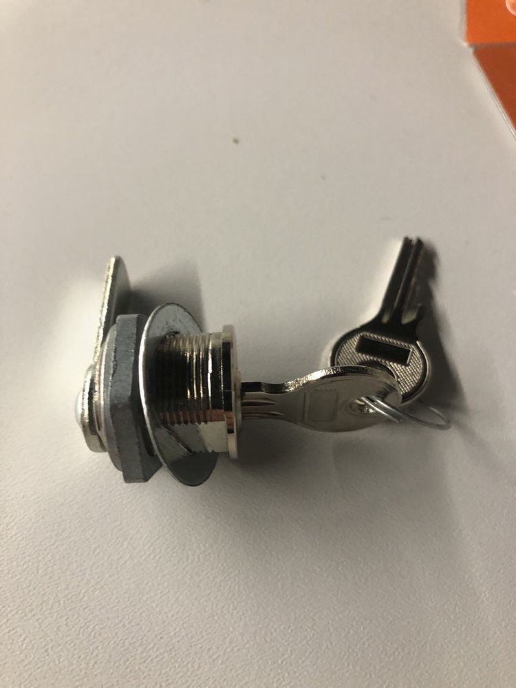 Zamek meblowy, kasetowy firmy Assa Abloy
