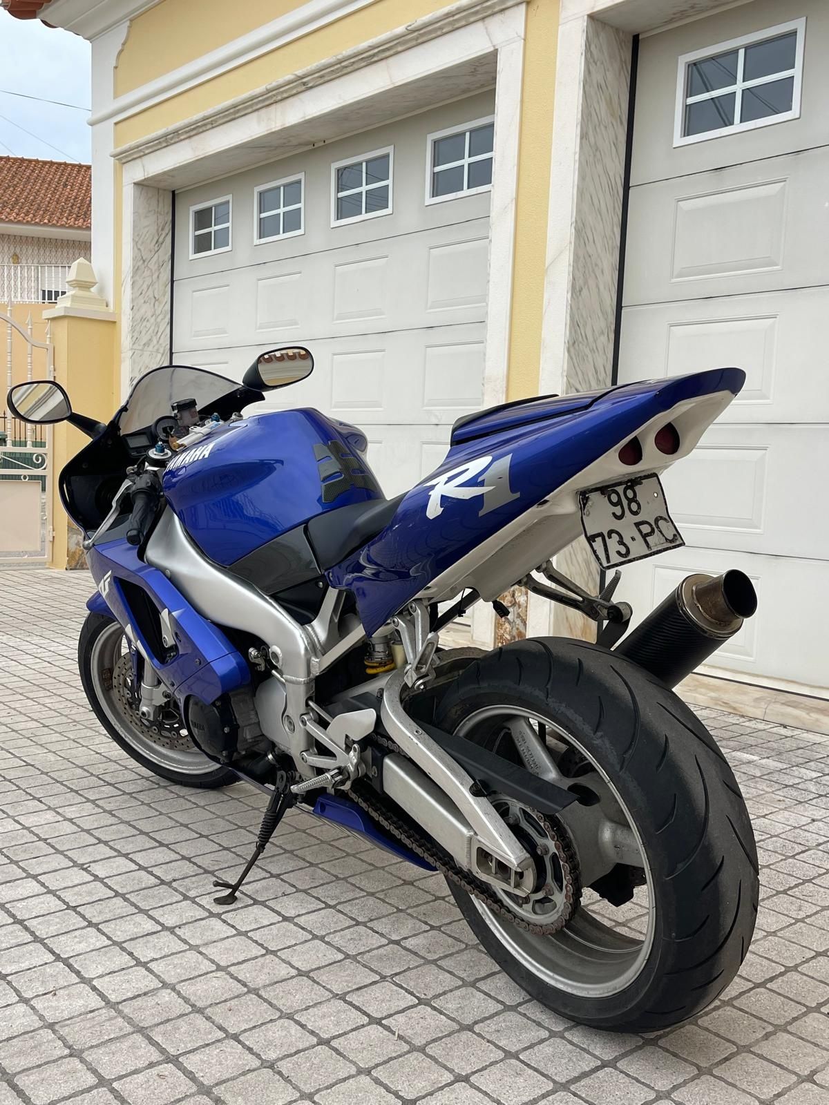 Yamaha R1 ano 2000