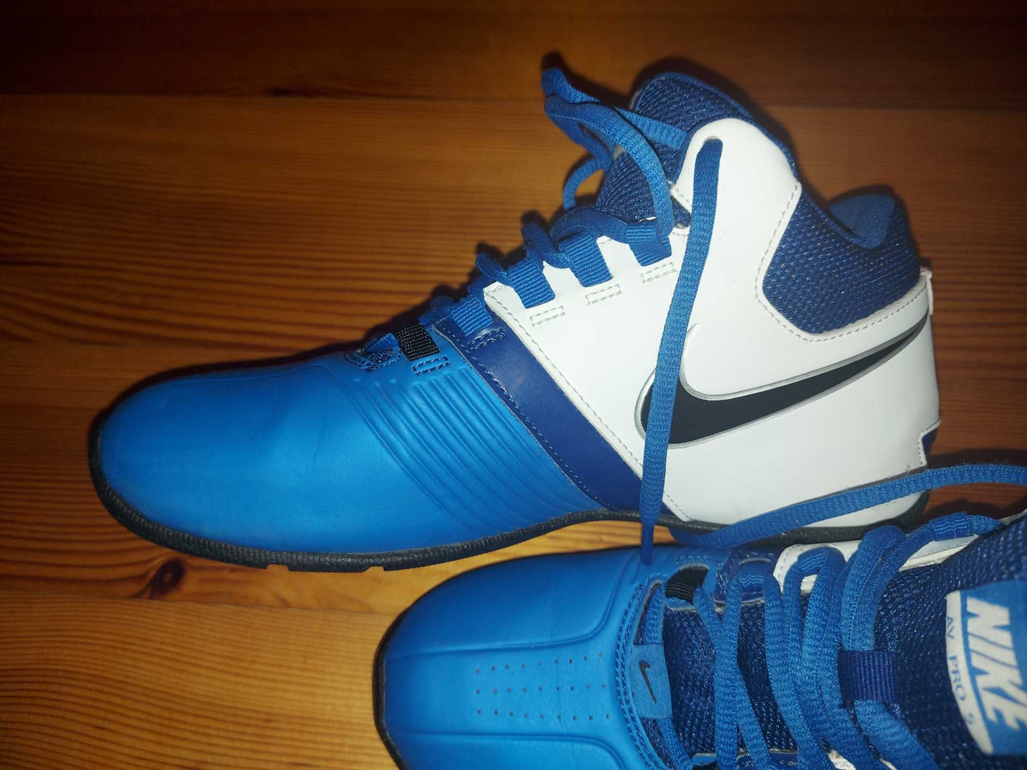 Buty chłopięce sportowe Nike