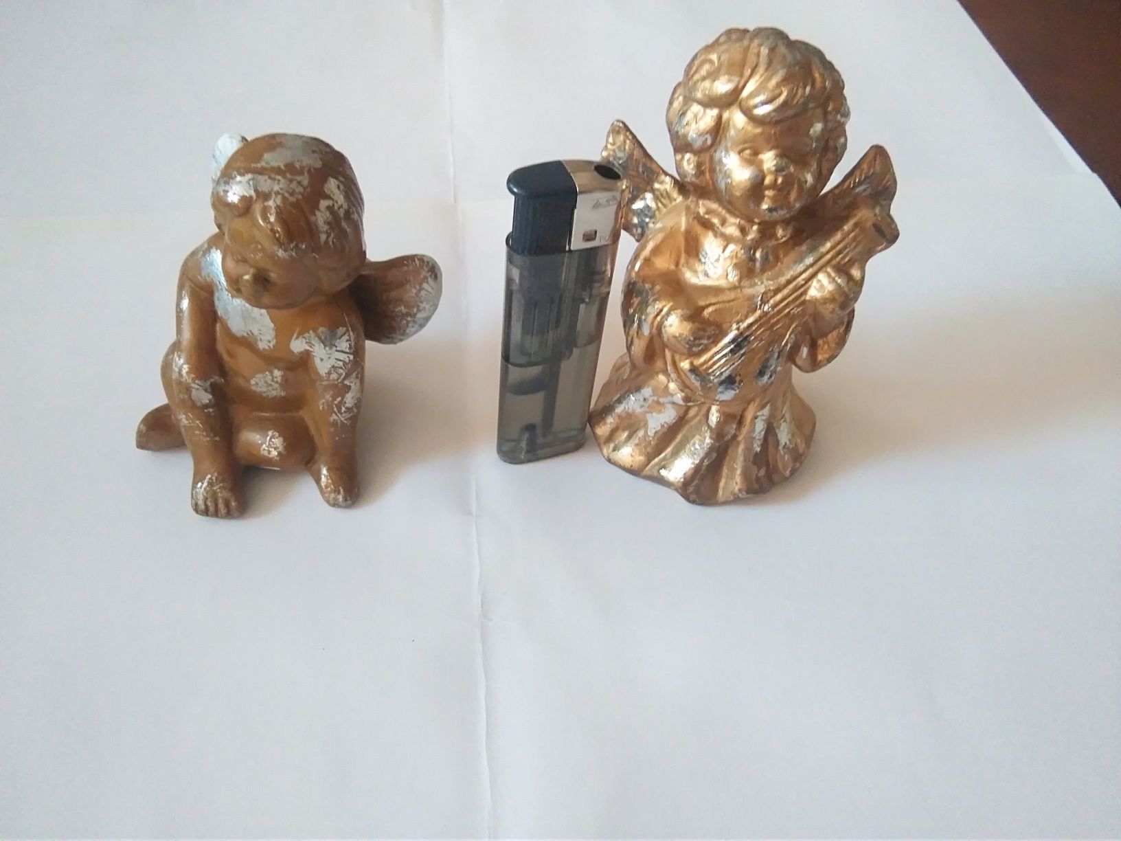 Figurki aniołków z porcelany