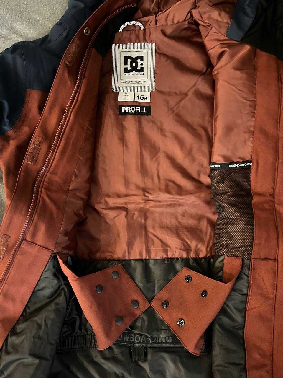 Сноуборд куртка DC Liberate 15K Insulated розмір M