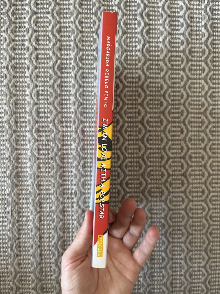 I’m in love with a pop start
