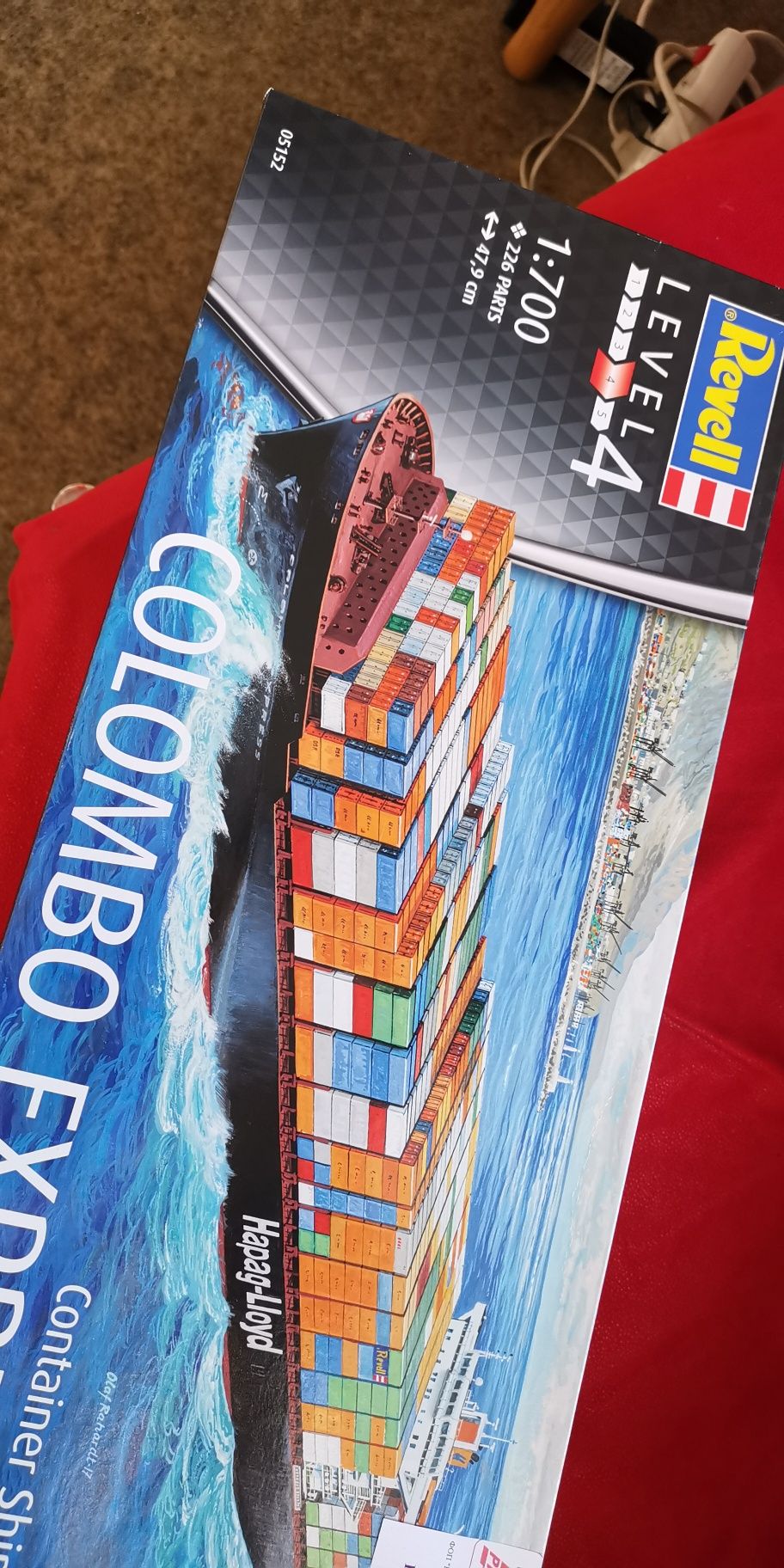 Сборная модель revel container ship 1:700