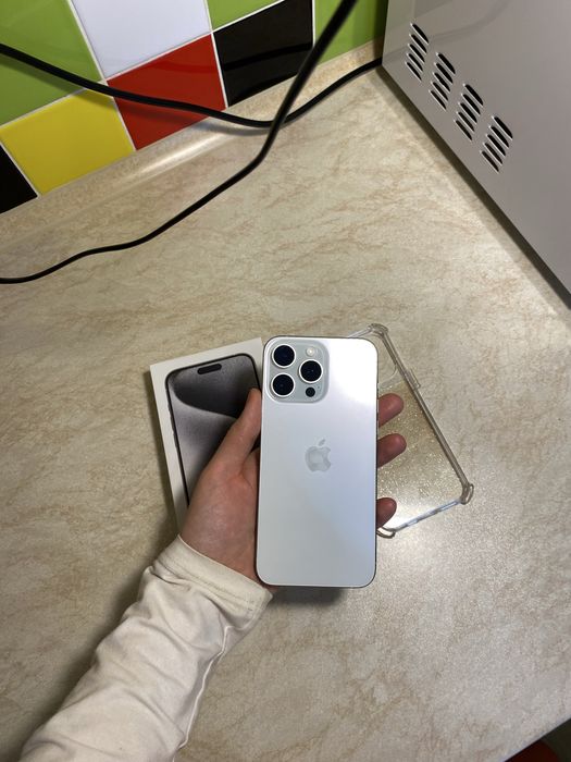 iPhone 15 Pro Max White Titanium