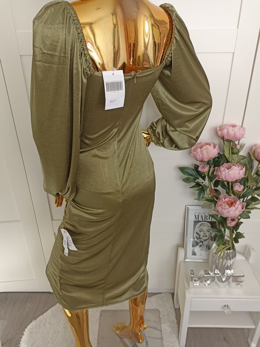 Asos Nowa satynowa sukienka khaki, rozcięcie na nodze  R. M
