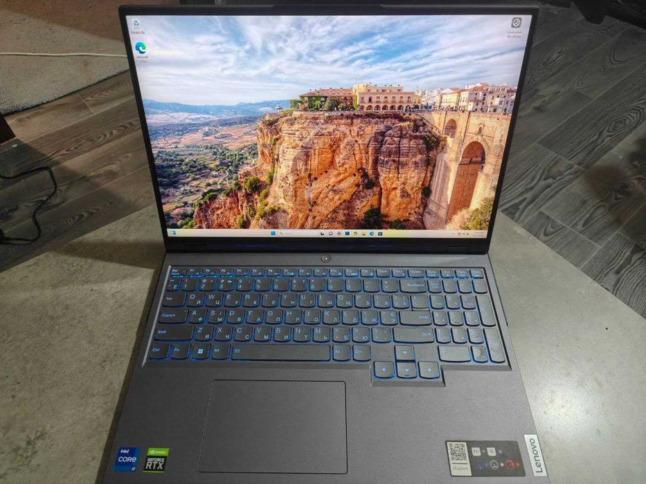 Lenovo legion 5 pro 2560*144 i7 12700h 3070TI 32GB 2TB