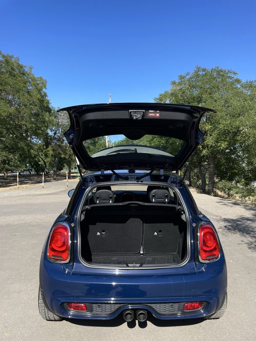 Продам Mini Cooper S 2015