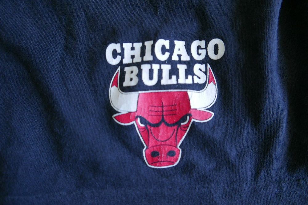 Koszulka z kapturem Chicago Bulls oryginalna APEX ONE Rozmiar: XL