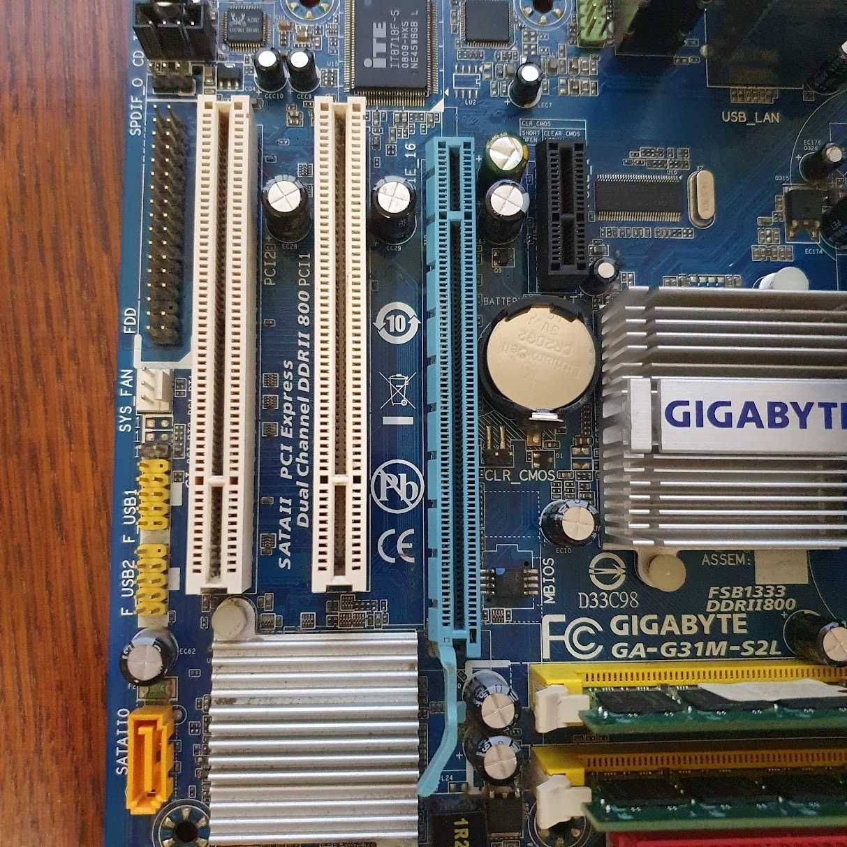 комплект: 775 intel, Duo 3 GHz / 4Gb DDR2 / PCI-E x16 (проверенное! ОК