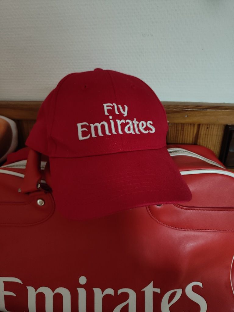 Czapka Emirates Airlines nowa z metką